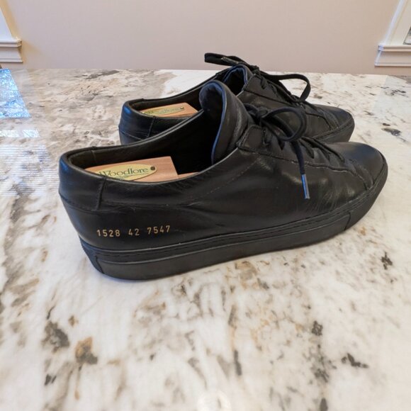 Common Projects Achilles Low in Black on Black - Picture 2 of 5